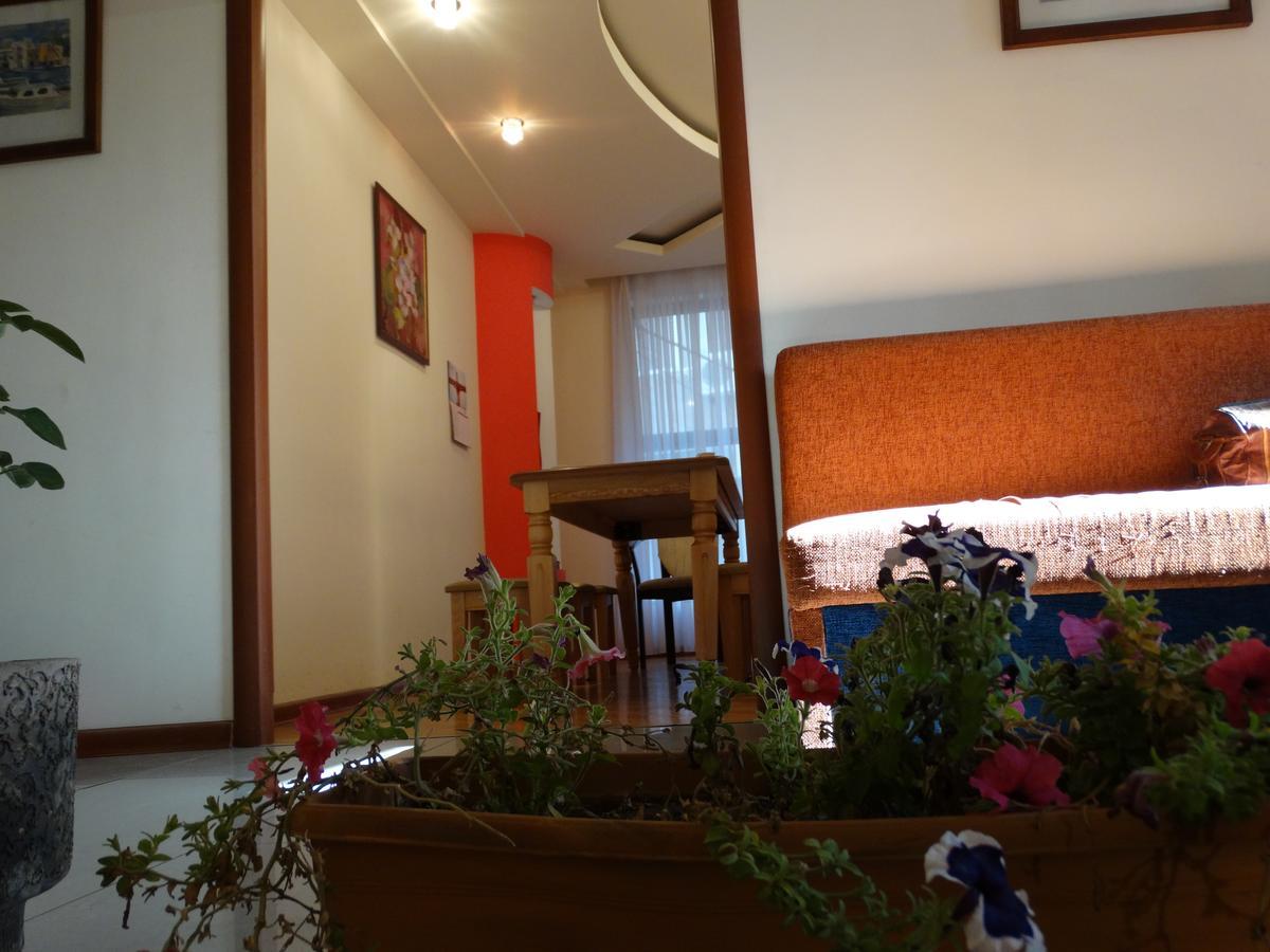 Destiny 1 Hostel Ереван Экстерьер фото