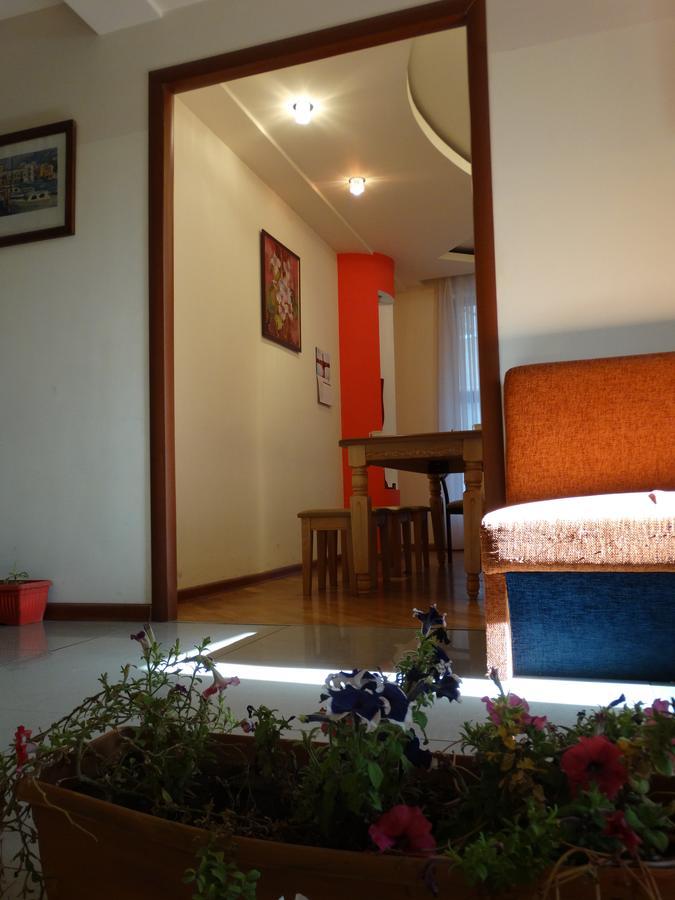 Destiny 1 Hostel Ереван Экстерьер фото